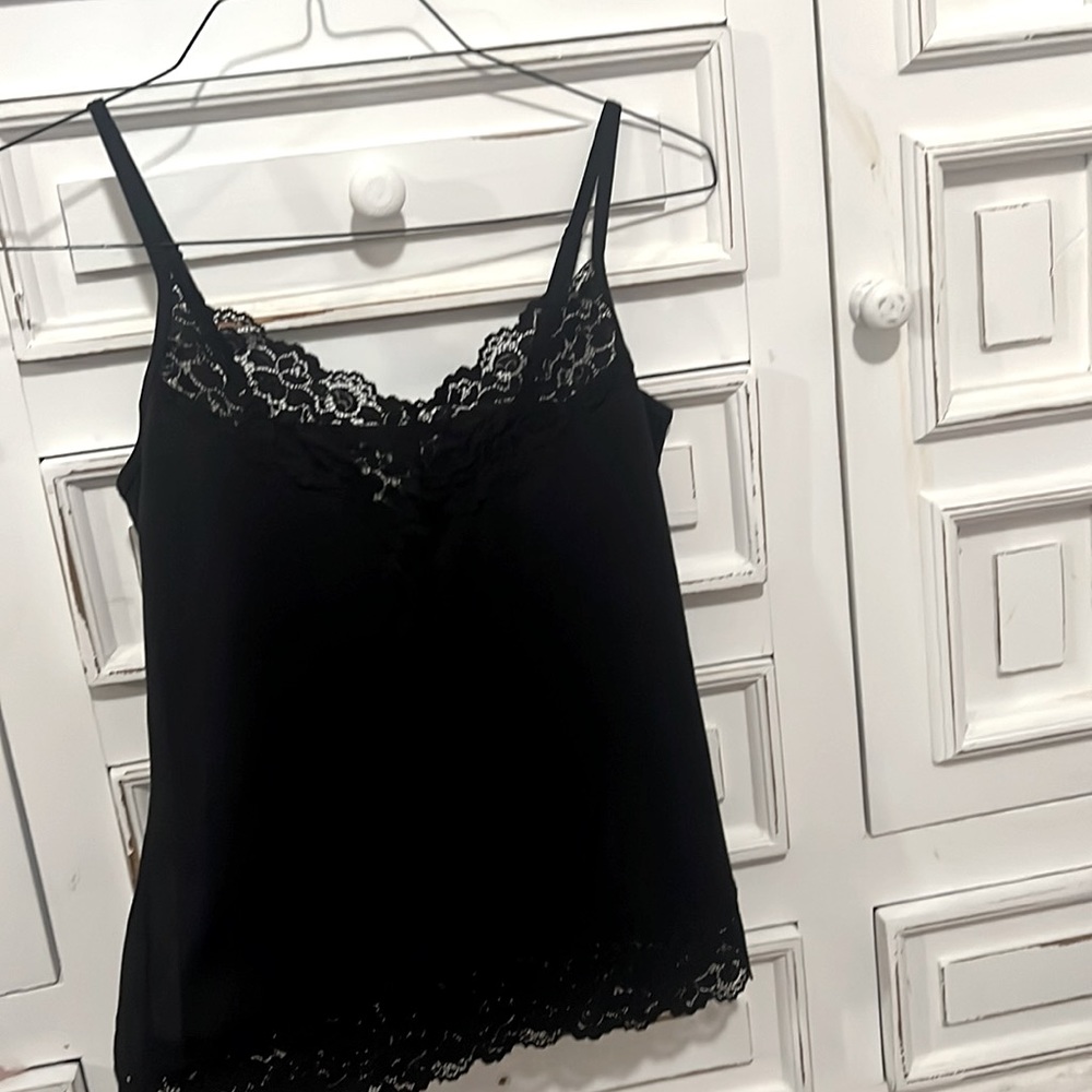 White House black market tank